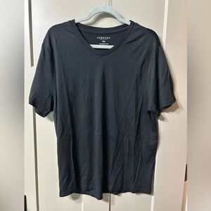 Unbound V-Neck Short Sleeve Tee - Black